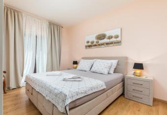 Apartman Darija has Balcony rooms