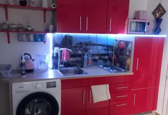 Orchidee 2 has Balcony rooms