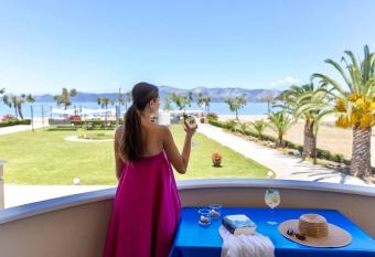 Apolonio Pefki Evia has Balcony rooms