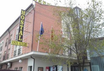 Hostal Vista Alegre has Balcony rooms