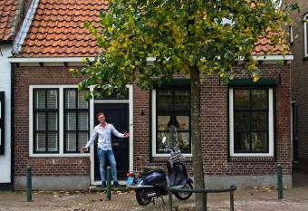 Heerlijk ruime woning midden in Baarland has Balcony rooms