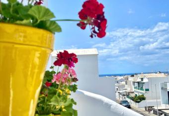 Sunrise IN LOFT has Balcony rooms