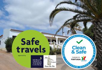 Vivenda Familia Pedro allows 18 year olds to book a room