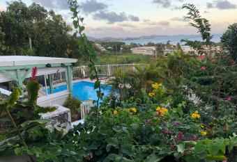 Notre Vie L   has Balcony rooms