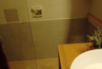 Punta del Este Uruguay edificio Torre Verona invierno hasta 15 de diciembre allows 18 year olds to book a room