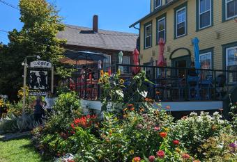 Historic 2 Cats Inn allows 18 year olds to book a room