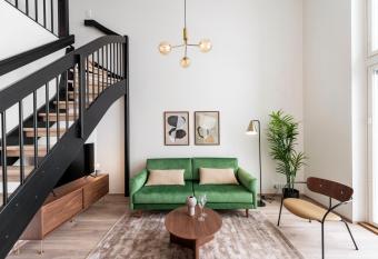 Loft apartment with lake views has Balcony rooms