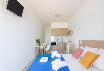 Creta Beachfront Apartment for 2 persons by MPS has Balcony rooms