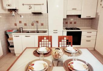 Villa Valentina Duomo2 allows 18 year olds to book a room