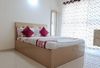 LOFT 1BHK Advantage2u Blue Ridge allows 18 year olds to book a room