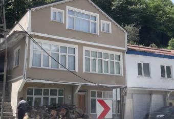 KESK  N BUT  K OTEL has Balcony rooms