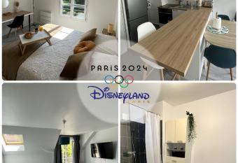 COSY TORCY entre Paris et Disney has Balcony rooms