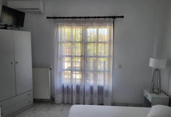                    Studio        2            has Balcony rooms