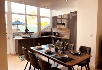 Cocooning 1 Conciergerie Leroy has Balcony rooms