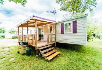 Mobil-home 6/8 personnes - Camping Siblu **** Domaine de Dugny allows 18 year olds to book a room