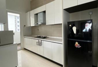 TriTower Residence ~ Family Home has rooms with a private hot tub