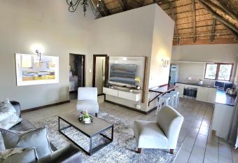 ScenicViews@103 has Balcony rooms