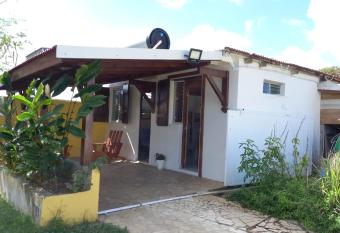 les rosalies allows 18 year olds to book a room