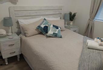 Grace Cottage allows 18 year olds to book a room