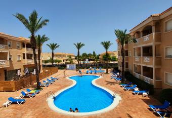 Apartamentos Las Dunas-B has Balcony rooms