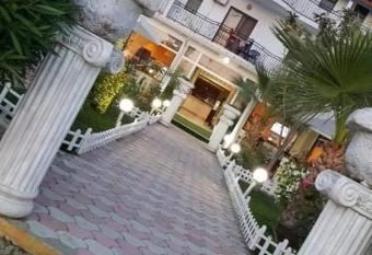 Hotel Ane Deti has Smoking/Balcony rooms