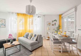 Le Havre Serein, Terrasse/Videoprojecteur has Balcony rooms