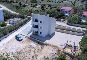 Apartments Adelita has Balcony rooms