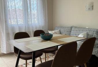 To Spiti has Balcony rooms