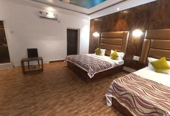 HOTEL LIMRAS PALACE has Balcony rooms