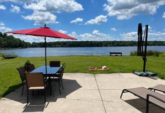 Private Lakefront Home with lots of amenities! has Balcony rooms