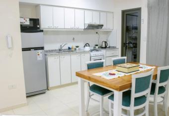 Maip   Departamento J&M - Espa  a 29 allows 18 year olds to book a room