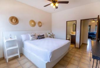 Apartment a few blocks from the Marina allows 18 year olds to book a room