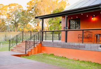 Orange Cottage at Lovedale has Balcony rooms
