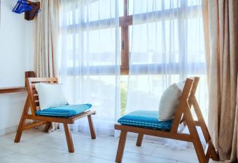 Diani Beach Homes has Balcony rooms