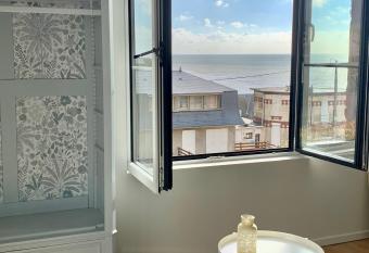 LE NID SUR LA FALAISE has Balcony rooms