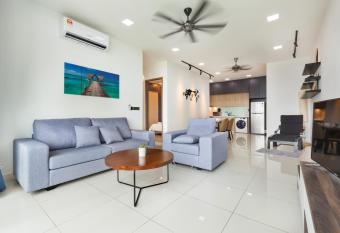 Green Haven @ UHA allows 18 year olds to book a room