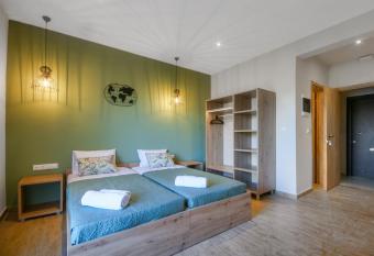 Ariadni Apartments Dassia allows 18 year olds to book a room