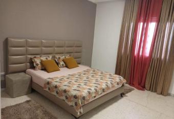 Studio aouina cozy printemps allows 18 year olds to book a room