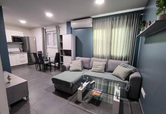 Arrecife centro wifi allows 18 year olds to book a room