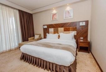 Dreamland Oasis in Chakvi has Balcony rooms