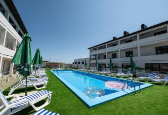 Damani Weekend Family Hotel has Balcony rooms