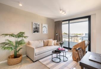 Top Rentals Brickell allows 18 year olds to book a room