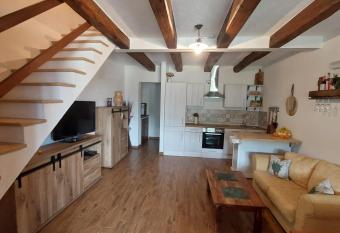 Casa Selvaggia has Balcony rooms