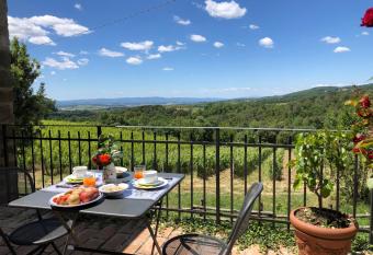 Agriturismo Oliviera Winery & Hiking has Balcony rooms