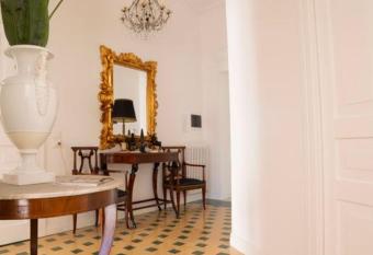 AM Apartment has Balcony rooms