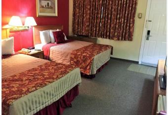 CANADA CONTINENTAL HOTEL allows 18 year olds to book a room