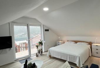 VILLA LJUBA STUDIO A New Modern Retreat with Breathtaking Boka Bay Views less than 5km from Kotor has Balcony rooms