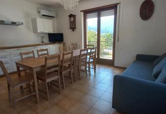 Casa Bonomi has Balcony rooms