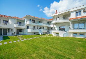 Verandas allows 18 year olds to book a room