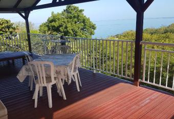 La Source : Mer et source d eau chaude has Balcony rooms